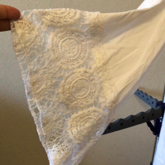 Soft white Embroidered exposed shoulder top - Picture 5 of 9